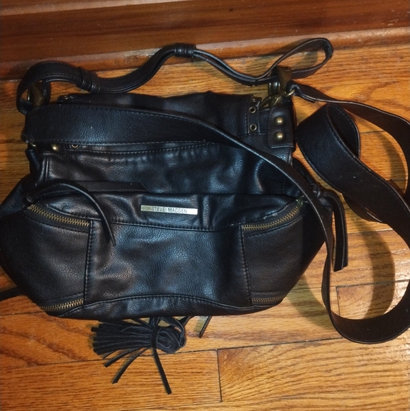 Vintage Steve Madden Black Crossbody Bag - Picture 2 of 5